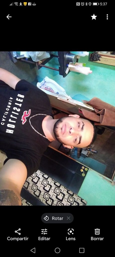 Foto desnuda filtrada de OnlyFans de Misael