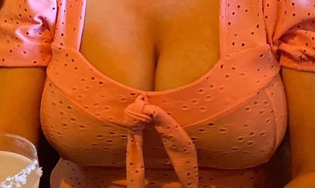 Foto desnuda filtrada de OnlyFans de Minnie Kate 