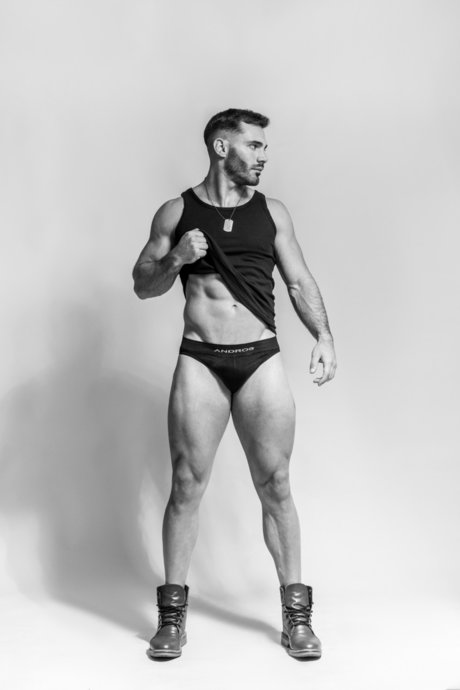 Foto desnuda filtrada de OnlyFans de Milo