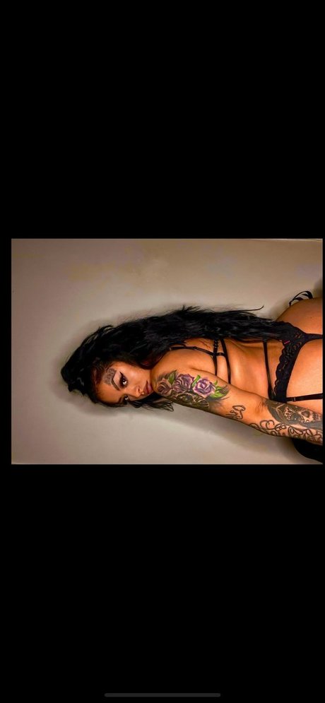 Foto desnuda filtrada de OnlyFans de Millie Rose