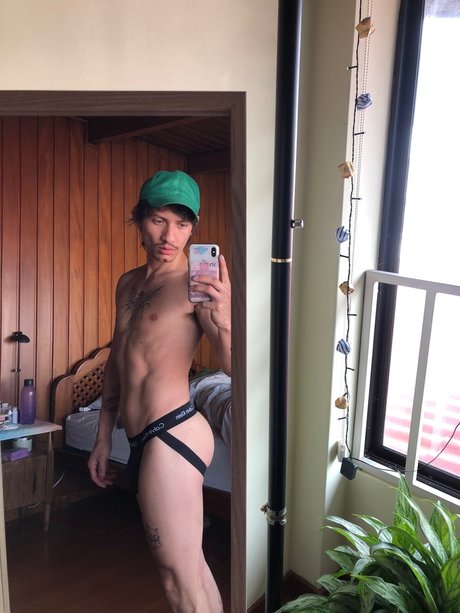 Foto desnuda filtrada de OnlyFans de Milky Memo