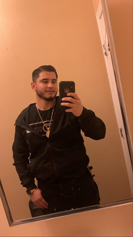 Foto desnuda filtrada de OnlyFans de Michael Solis