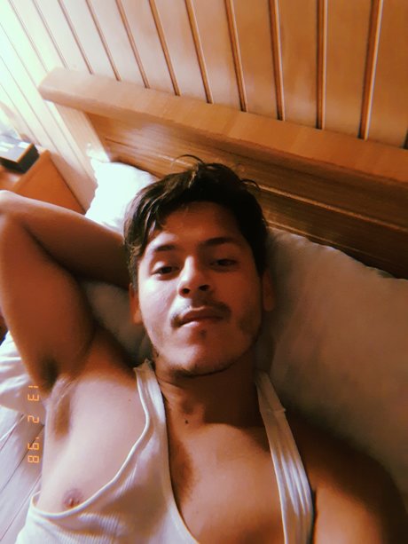 Foto desnuda filtrada de OnlyFans de Mikel Angelo