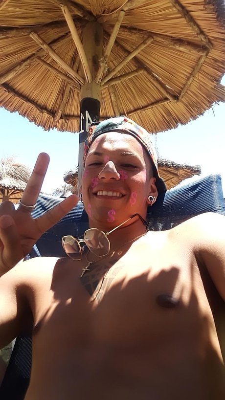 Foto desnuda filtrada de OnlyFans de Mike Alvarez