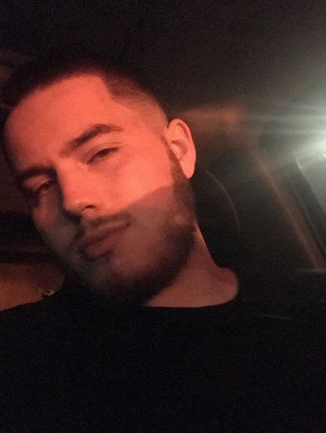 Foto desnuda filtrada de OnlyFans de Mike97