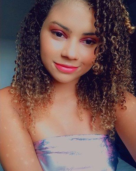 Foto desnuda filtrada de OnlyFans de Mika Oliveira