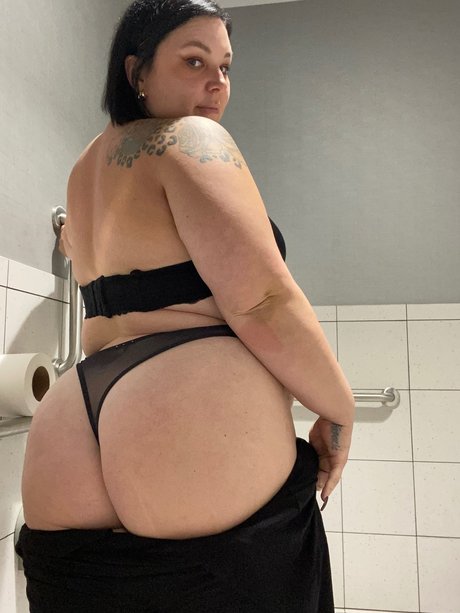 Foto desnuda filtrada de OnlyFans de Helle