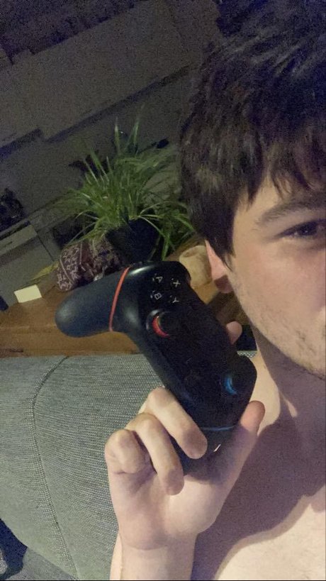 Foto desnuda filtrada de OnlyFans de Mightygaymer