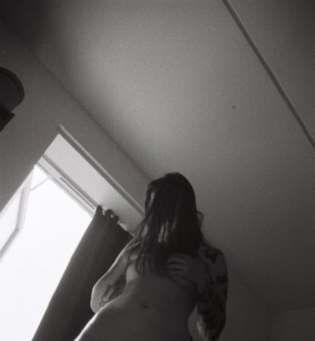 Foto desnuda filtrada de OnlyFans de Mifty