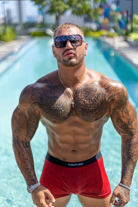 Foto desnuda filtrada de OnlyFans de Eros Dixxson