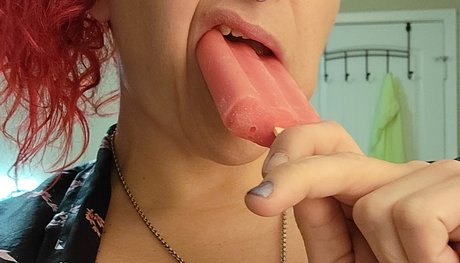 Foto desnuda filtrada de OnlyFans de Messy Cupcake