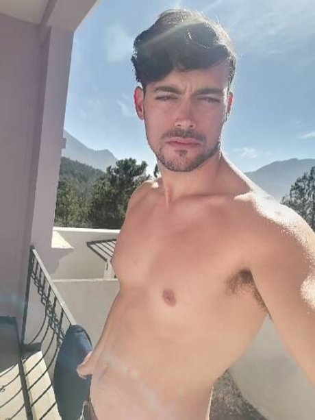 Foto desnuda filtrada de OnlyFans de Max