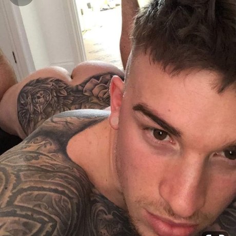 Foto desnuda filtrada de OnlyFans de Men 4 Mens