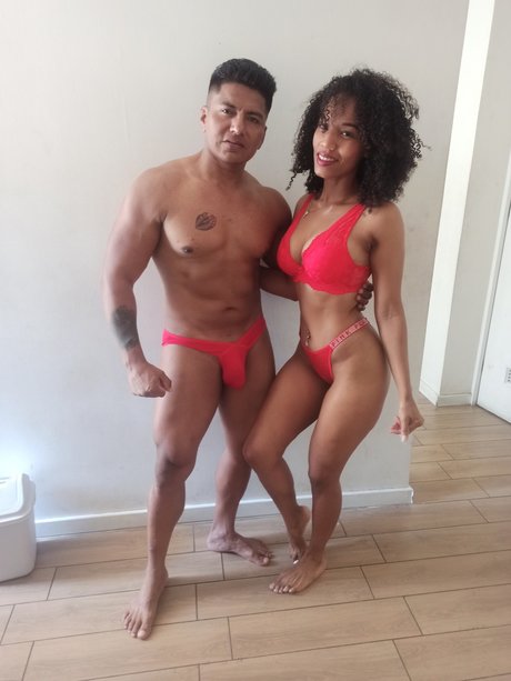 Morena Y Lobo