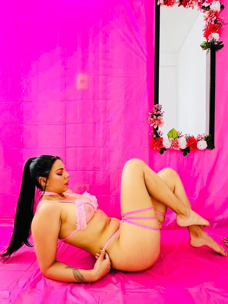 Foto desnuda filtrada de OnlyFans de Monica