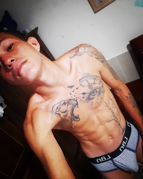 Foto desnuda filtrada de OnlyFans de Erasmo Sanchez Hernandez