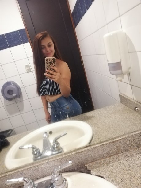 Foto desnuda filtrada de OnlyFans de Monica Prez