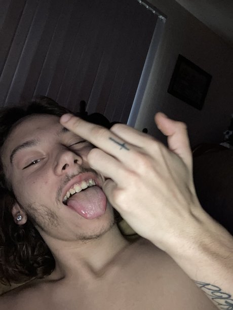 Foto desnuda filtrada de OnlyFans de Chronic Rising54