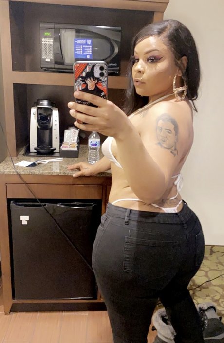 Foto desnuda filtrada de OnlyFans de Monet