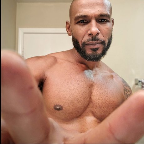Foto desnuda filtrada de OnlyFans de Model Rede