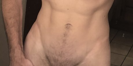 Foto desnuda filtrada de OnlyFans de Mmo Champ