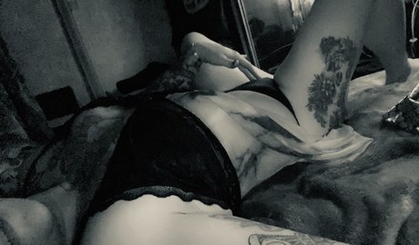 Foto desnuda filtrada de OnlyFans de Mixie