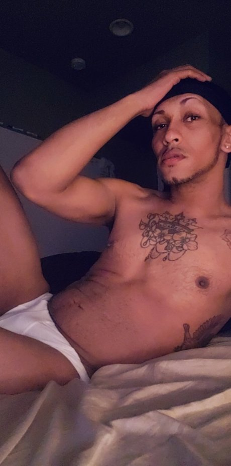 Foto desnuda filtrada de OnlyFans de Mixeddick90