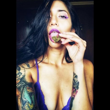 Foto desnuda filtrada de OnlyFans de Miss Nia Rose