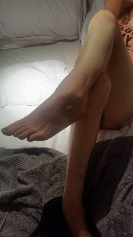 Foto desnuda filtrada de OnlyFans de Miss Feet Dreams