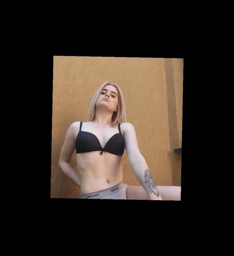 Foto desnuda filtrada de OnlyFans de Missdaisy