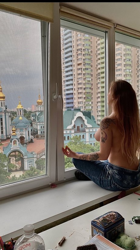 Foto desnuda filtrada de OnlyFans de Naughty Unicorn