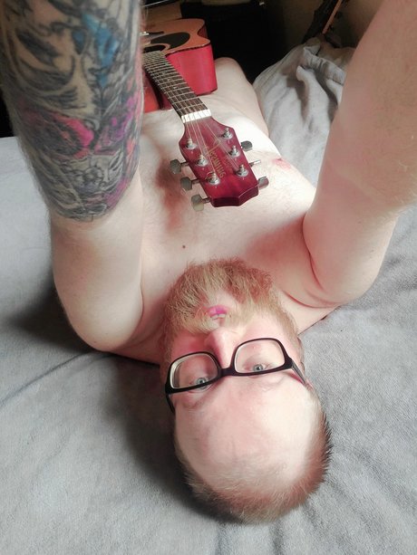 Foto desnuda filtrada de OnlyFans de Nakedguitarman