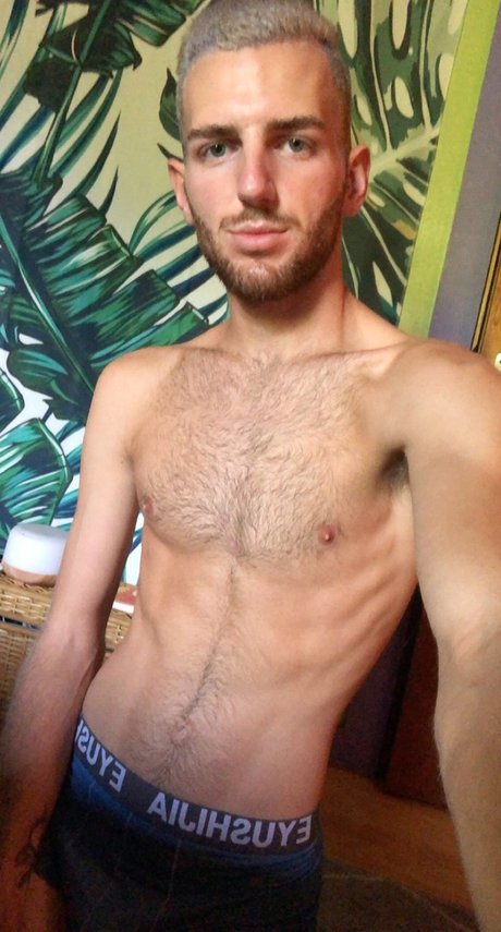 Nakedboi