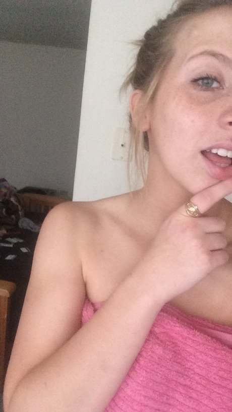 Foto desnuda filtrada de OnlyFans de Maddie 