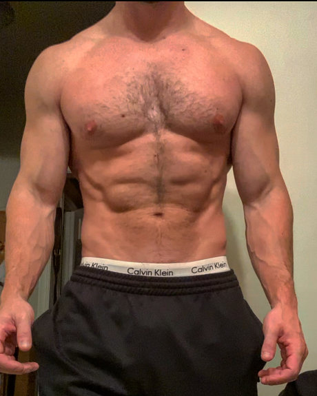 Foto desnuda filtrada de OnlyFans de Musclemike5