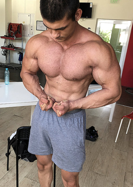 Muscledominationfullvids