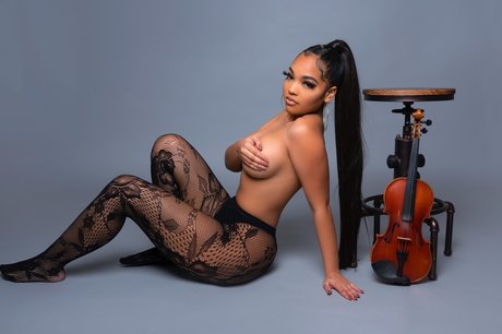 Foto desnuda filtrada de OnlyFans de Mulaa