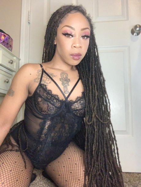 Foto desnuda filtrada de OnlyFans de G T L T F