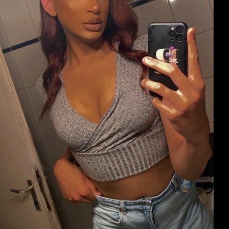 Foto desnuda filtrada de OnlyFans de Mrs Montgomery
