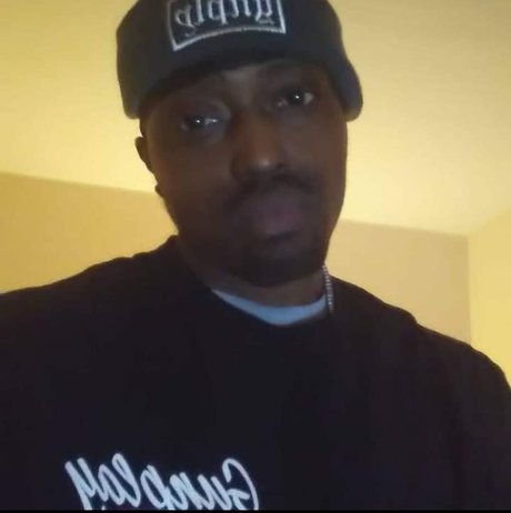 Intangible Entertainment Llc