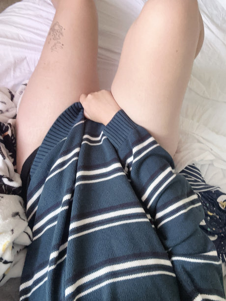 Foto desnuda filtrada de OnlyFans de August