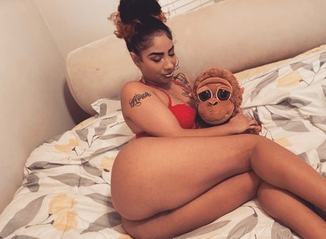Nicole Nieves
