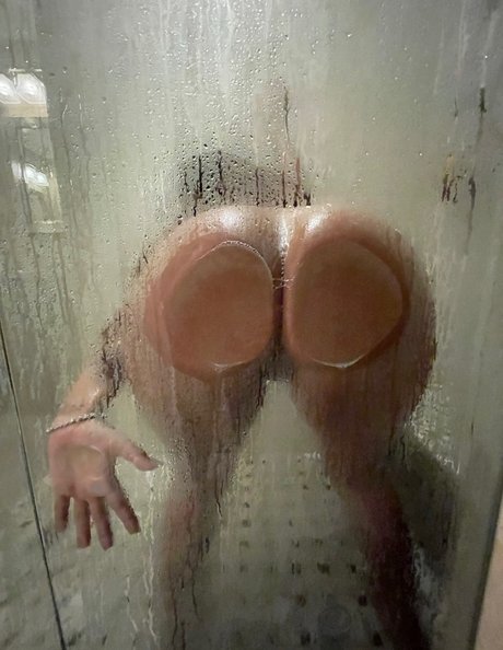 Foto desnuda filtrada de OnlyFans de Nicole 