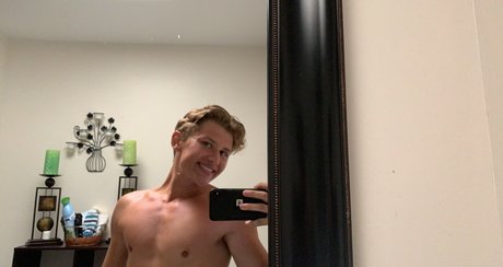 Foto desnuda filtrada de OnlyFans de Nicky J