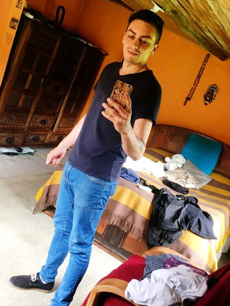 Foto desnuda filtrada de OnlyFans de Nicolas