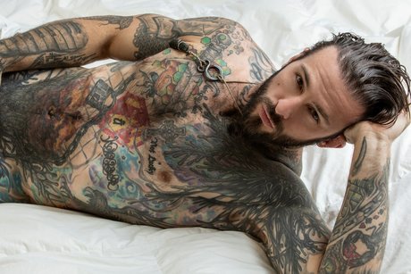 Foto desnuda filtrada de OnlyFans de  Nick Hawk  Vip