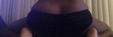 Foto desnuda filtrada de OnlyFans de Adifferentbreed