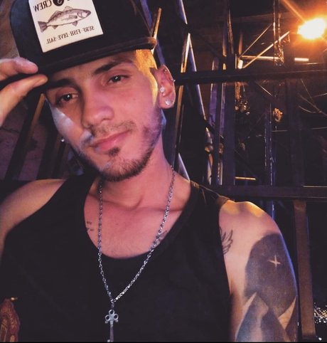 Foto desnuda filtrada de OnlyFans de Neo