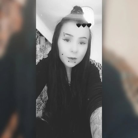 Foto desnuda filtrada de OnlyFans de Nennnii