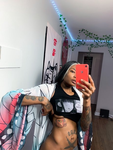 Foto desnuda filtrada de OnlyFans de N K 